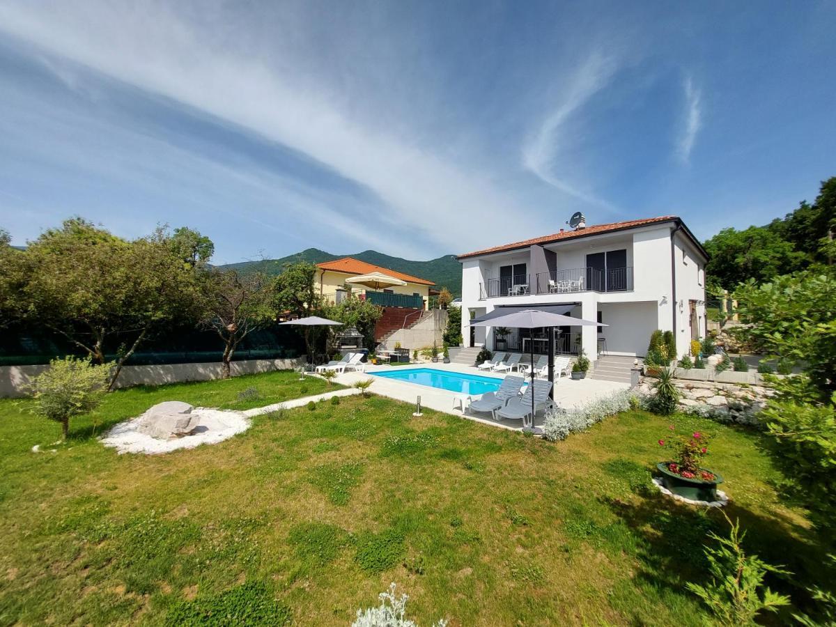 Villa Madlen Ičići 外观 照片