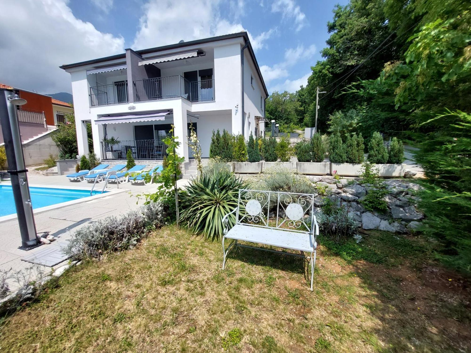 Villa Madlen Ičići 外观 照片
