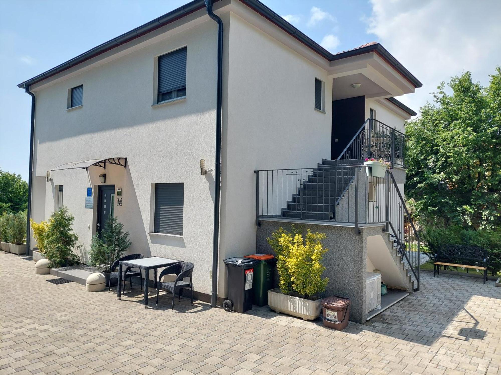 Villa Madlen Ičići 外观 照片