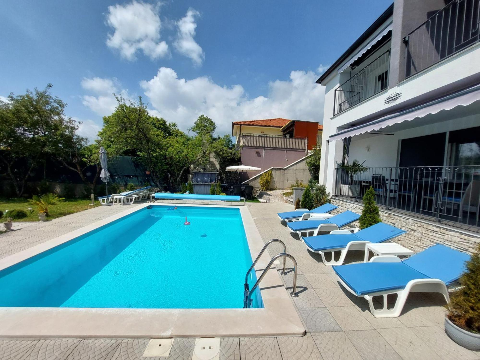 Villa Madlen Ičići 外观 照片